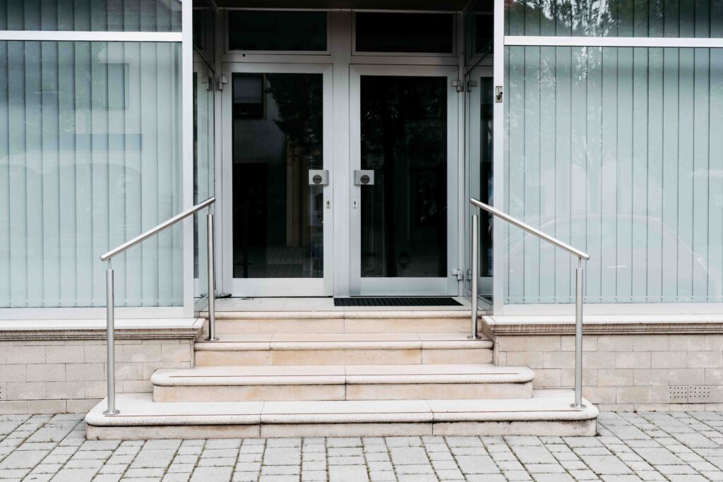 Edelstahl Treppengeländer beidseitig
